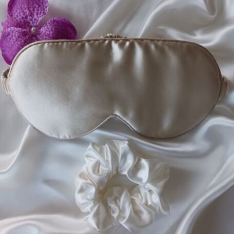 Luxury Silk-Scrunchie-and-Eyemask-Gift-Set
